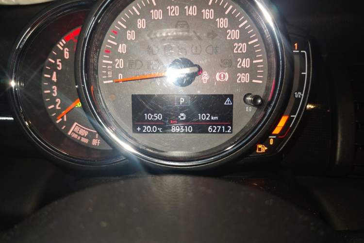 Used MINI 2019 1.5T COOPER Artist Odometer Close Up