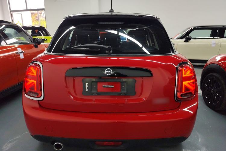 Used MINI 2019 1.5T COOPER Classic Edition Five-Door Version Rear