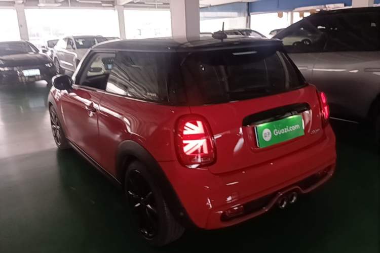 Used MINI 2019 2.0T COOPER S Classic Edition Rear Left 45 Deg
