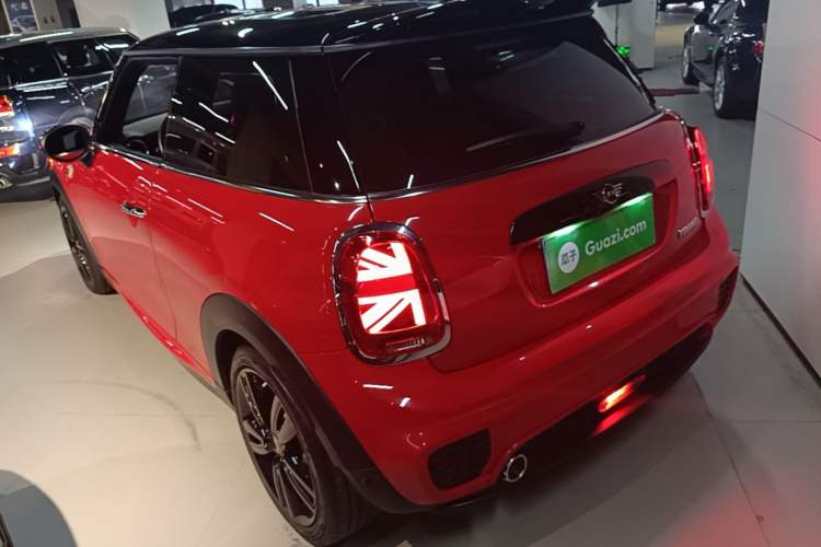 Used MINI 2019 1.5T COOPER Racing Driver Rear Left 45 Deg