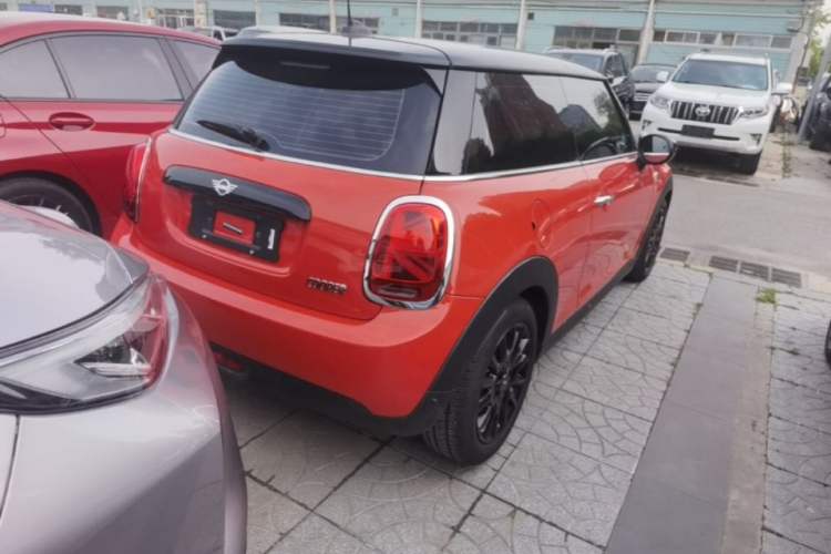 Used MINI 2019 1.5T COOPER Classic Edition Rear Right 45 Deg