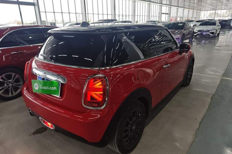 Used MINI 2019 1.5T ONE PLUS Rear Right 45 Deg