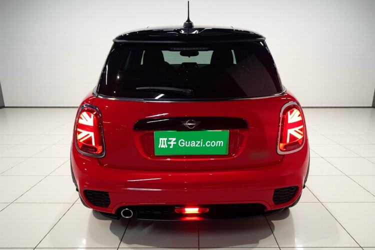 Used MINI 2019 1.5T COOPER Racing Driver Rear