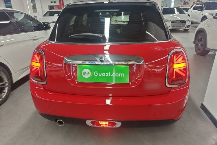 Used MINI 2019 1.5T COOPER Artist Five-Door Edition Rear
