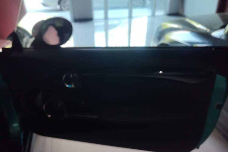 Used MINI 2019 1.5T COOPER CABRIO Temptation Edition Right Front Door Interior