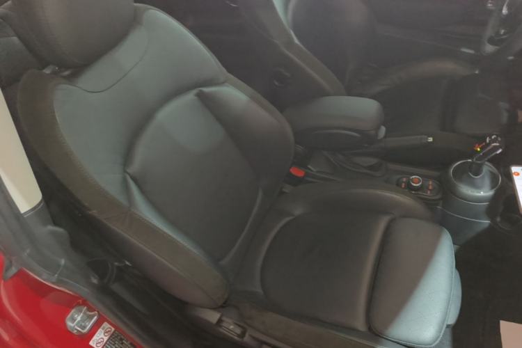 Used MINI 2019 1.5T COOPER Artist Right Front Seat