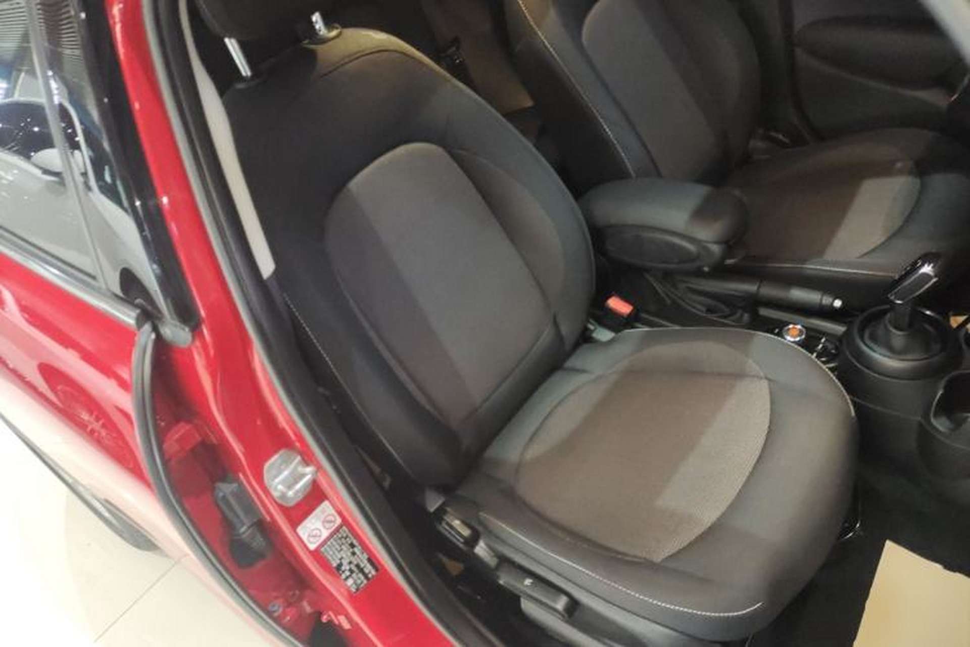 Used MINI 2019 1.5T ONE Five-Door Edition Right Front Seat