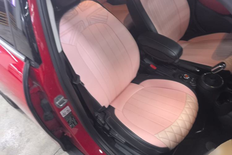 Used MINI 2019 1.5T ONE PLUS Five-Door Edition Right Front Seat