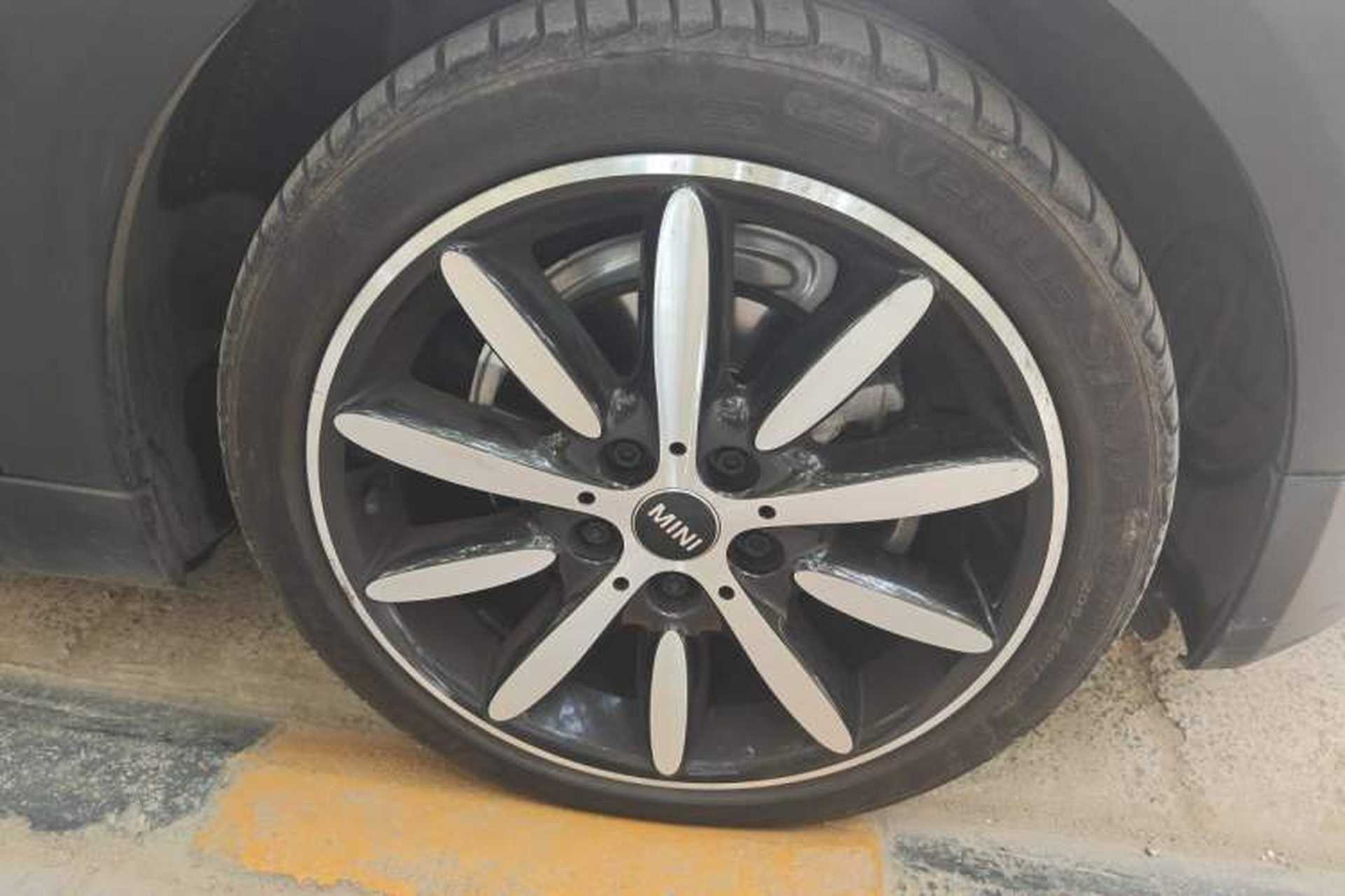 Used MINI 2019 1.5T COOPER Classic Edition Five-Door Version Right Front Wheel Hub