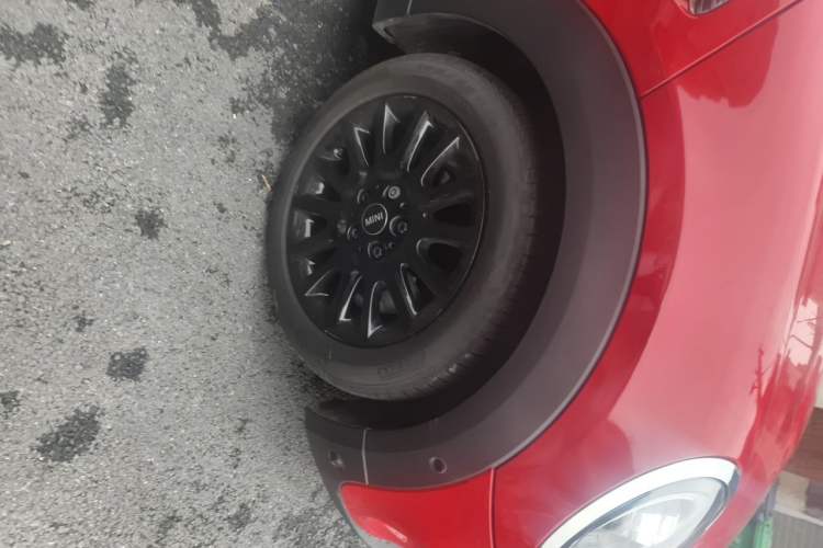 Used MINI 2019 1.5T COOPER Classic Edition Right Front Wheel Hub