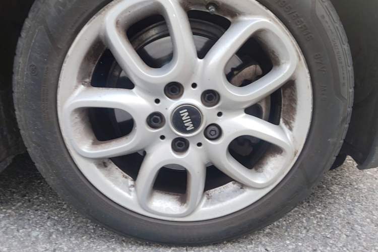 Used MINI 2019 1.5T ONE Five-Door Edition Right Front Wheel Hub