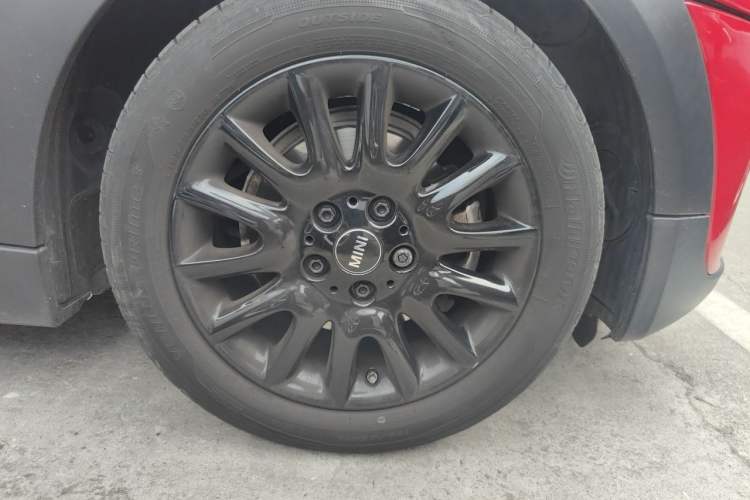 Used MINI 2019 1.5T ONE PLUS Right Front Wheel Hub