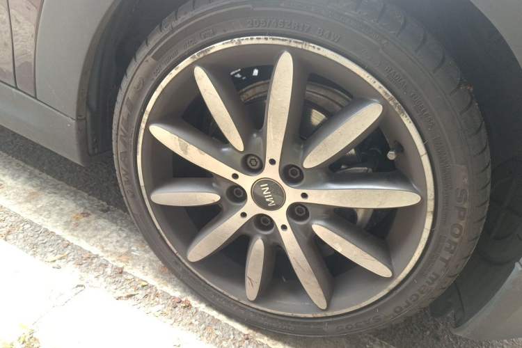 Used MINI 2019 1.5T COOPER Artist Right Front Wheel Hub