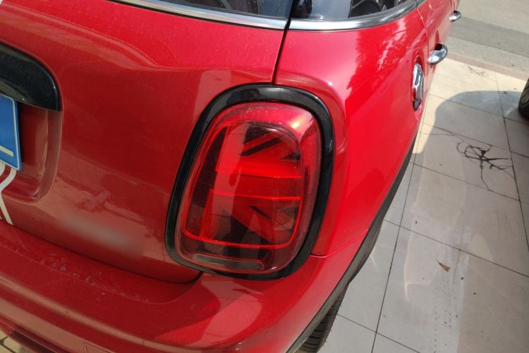 Used MINI 2019 2.0T COOPER S Racing Edition Five-Door Version Right Rear Taillight