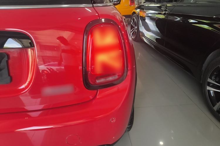 Used MINI 2019 1.5T COOPER Classic Edition Five-Door Version Right Rear Taillight