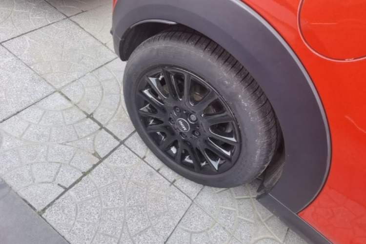 Used MINI 2019 1.5T COOPER Classic Edition Right Rear Wheel Hub
