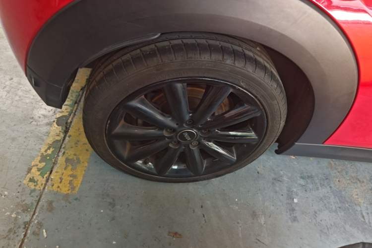 Used MINI 2019 1.5T COOPER Artist Right Rear Wheel Hub