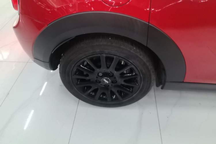 Used MINI 2019 1.5T ONE PLUS Five-Door Edition Right Rear Wheel Hub