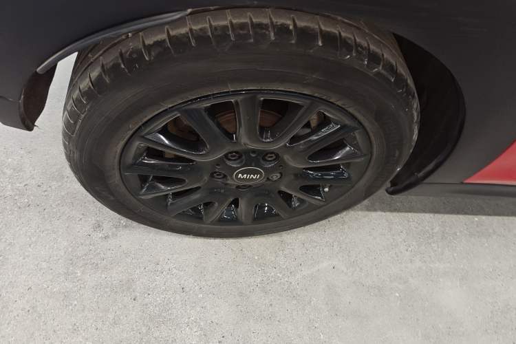 Used MINI 2019 1.5T ONE PLUS Right Rear Wheel Hub