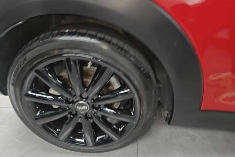 Used MINI 2019 1.5T COOPER Artist Right Rear Wheel Hub