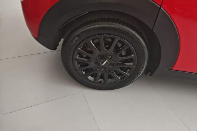 Used MINI 2019 1.5T COOPER Classic Edition Five-Door Version Right Rear Wheel Hub