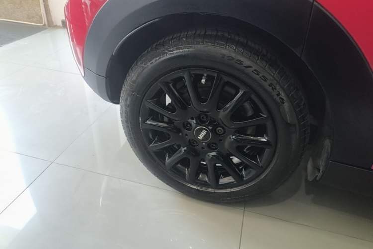 Used MINI 2019 1.5T COOPER Classic Edition Five-Door Version Right Rear Wheel Hub