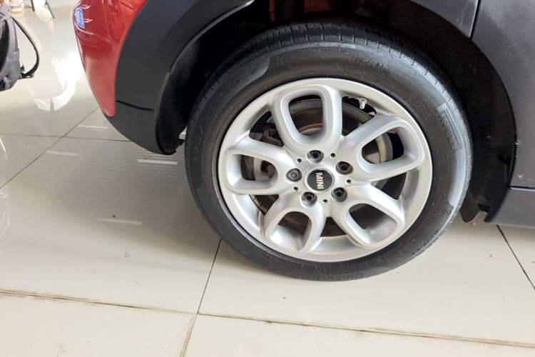 Used MINI 2019 1.5T ONE Five-Door Edition Right Rear Wheel Hub
