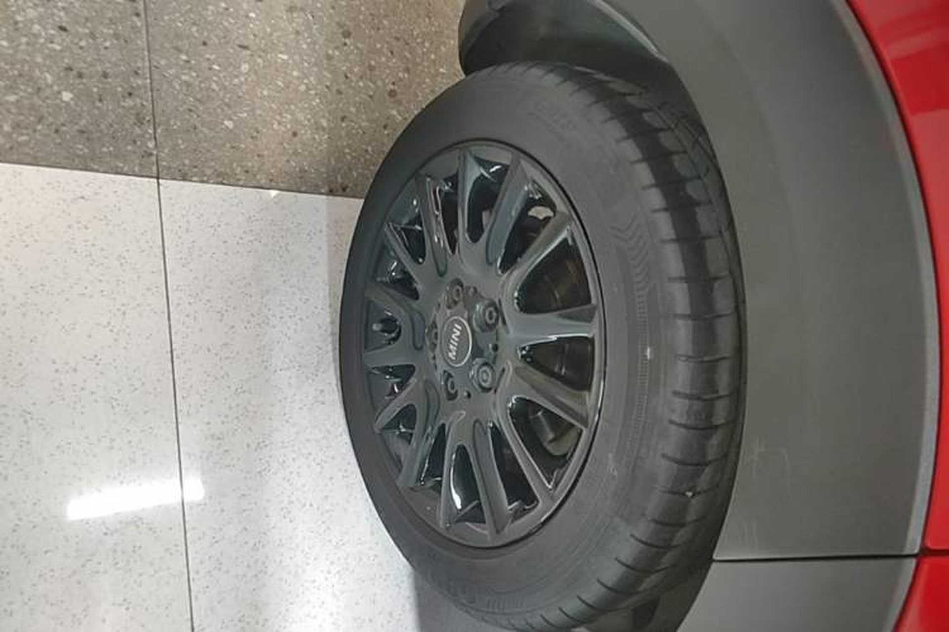 Used MINI 2019 1.5T COOPER Classic Edition Five-Door Version Right Rear Wheel Hub