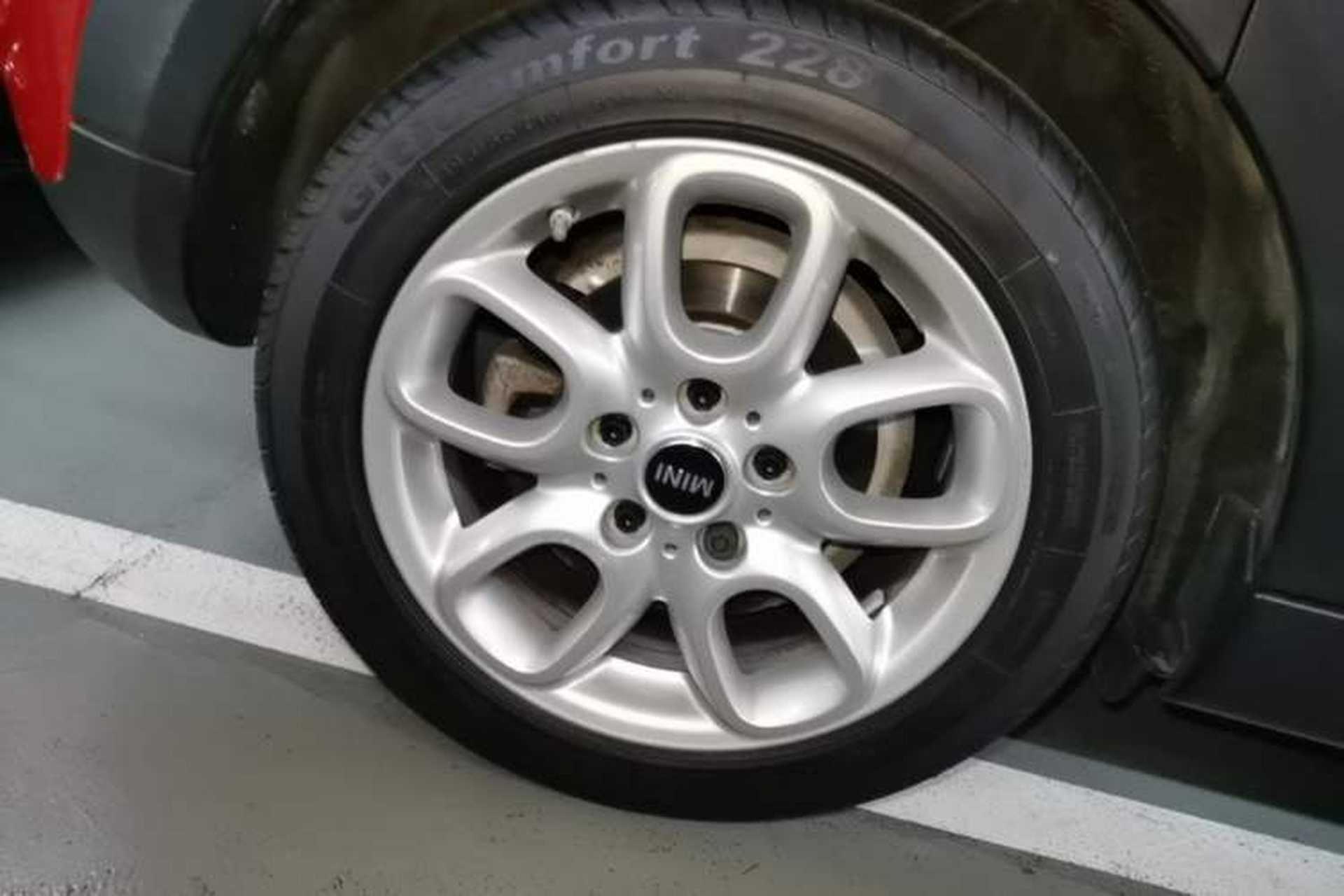 Used MINI 2019 1.5T ONE Five-Door Edition Right Rear Wheel Hub
