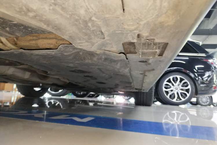 Used MINI 2019 1.5T COOPER Artist Right Side Sill