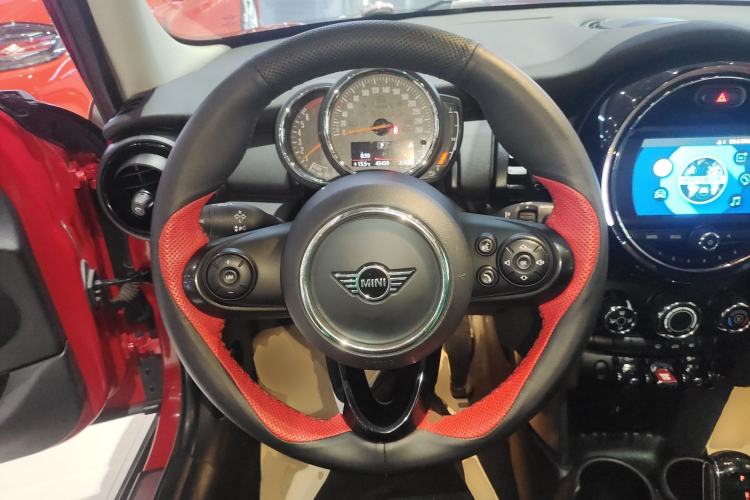Used MINI 2019 1.5T ONE Five-Door Edition Steering Wheel