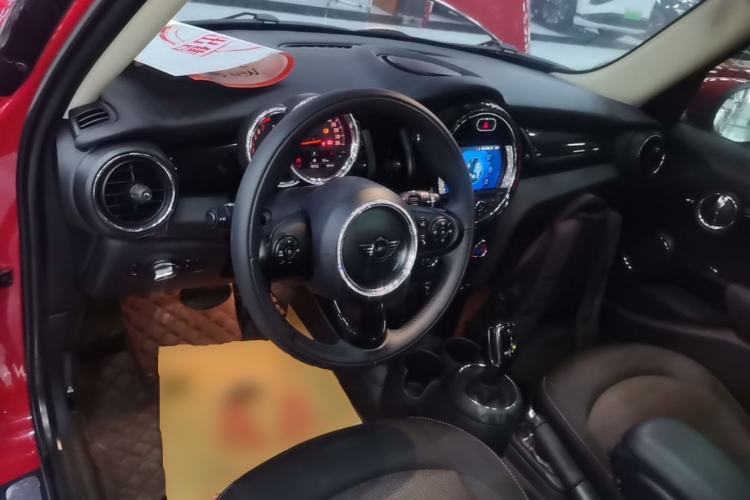 Used MINI 2019 1.5T ONE PLUS Five-Door Edition Steering Wheel