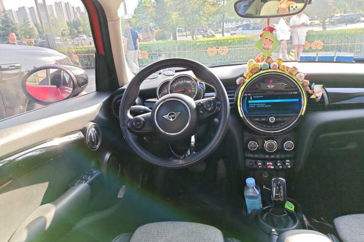 Used MINI 2019 1.5T COOPER Classic Edition Five-Door Version Steering Wheel