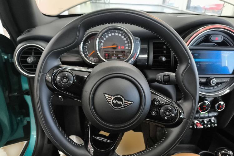 Used MINI 2019 1.5T COOPER CABRIO Artist Steering Wheel