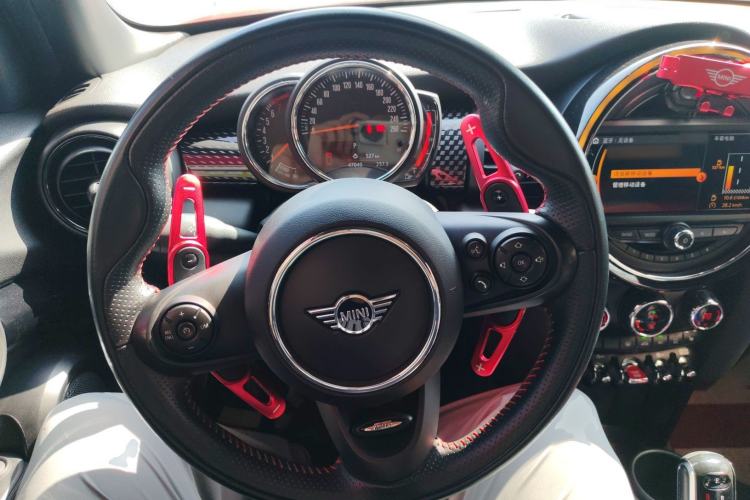 Used MINI 2019 2.0T COOPER S Racing Edition Five-Door Version Steering Wheel