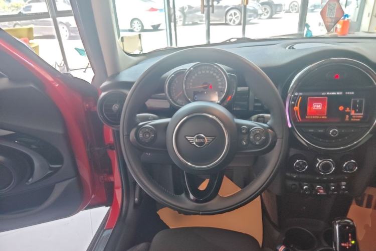 Used MINI 2019 1.5T COOPER Classic Edition Five-Door Version Steering Wheel