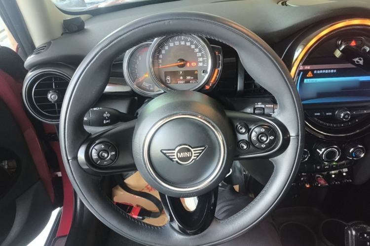 Used MINI 2019 1.5T COOPER Classic Edition Five-Door Version Steering Wheel