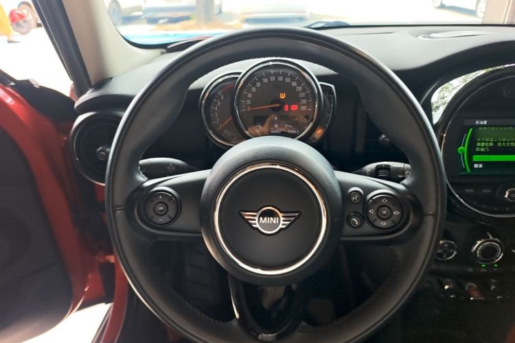 Used MINI 2019 1.5T ONE Five-Door Edition Steering Wheel