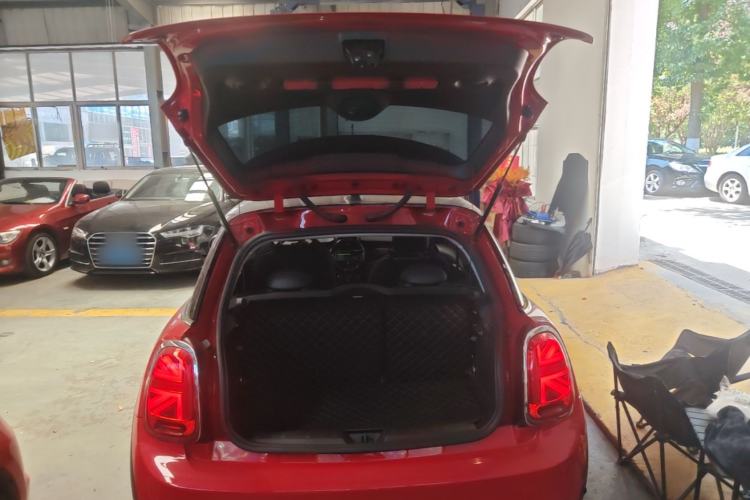 Used MINI 2019 1.5T COOPER Artist Trunk