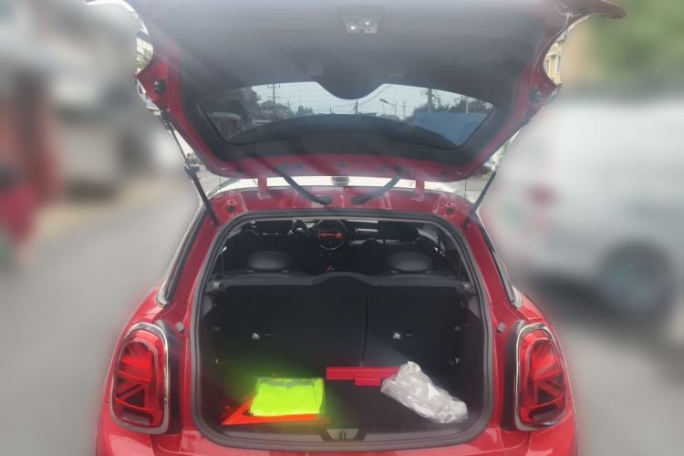 Used MINI 2019 1.5T COOPER Classic Edition Trunk