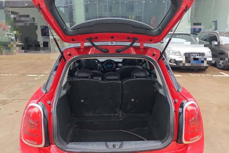 Used MINI 2019 1.5T ONE Five-Door Edition Trunk