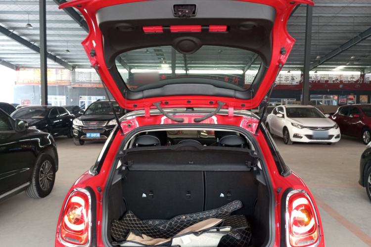 Used MINI 2019 1.5T ONE PLUS Five-Door Edition Trunk