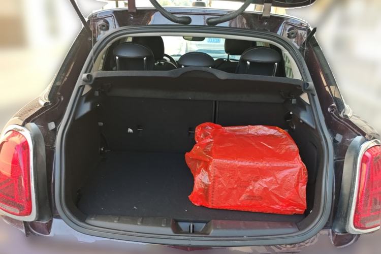 Used MINI 2019 1.5T COOPER Classic Edition Five-Door Version Trunk