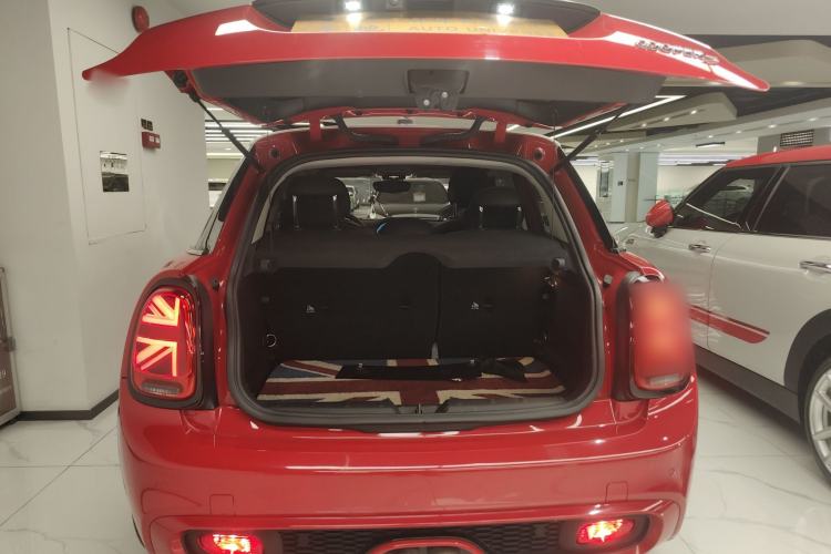 Used MINI 2019 2.0T COOPER S Artist Five-Door Edition Trunk