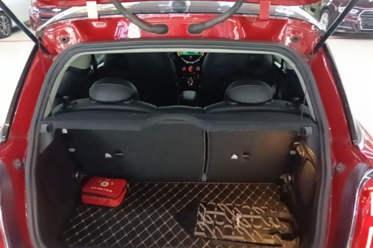 Used MINI 2019 1.5T COOPER Artist Trunk