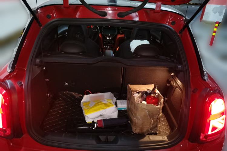 Used MINI 2019 2.0T COOPER S Racing Driver Trunk