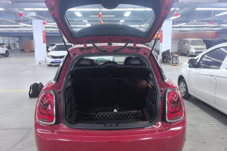 Used MINI 2019 1.5T ONE PLUS Five-Door Edition Trunk