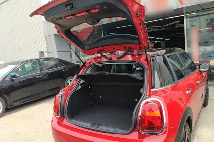 Used MINI 2019 1.5T COOPER Classic Edition Five-Door Version Trunk