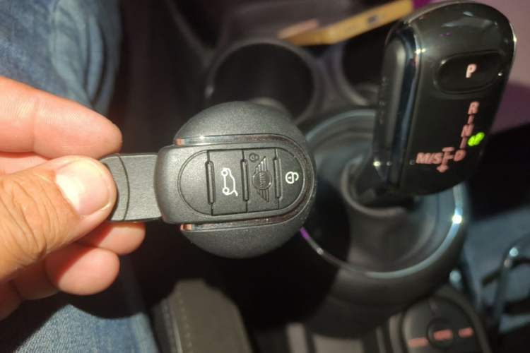 Used MINI 2019 1.5T COOPER Artist Vehicle Key