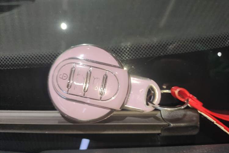 Used MINI 2019 1.5T ONE Five-Door Edition Vehicle Key